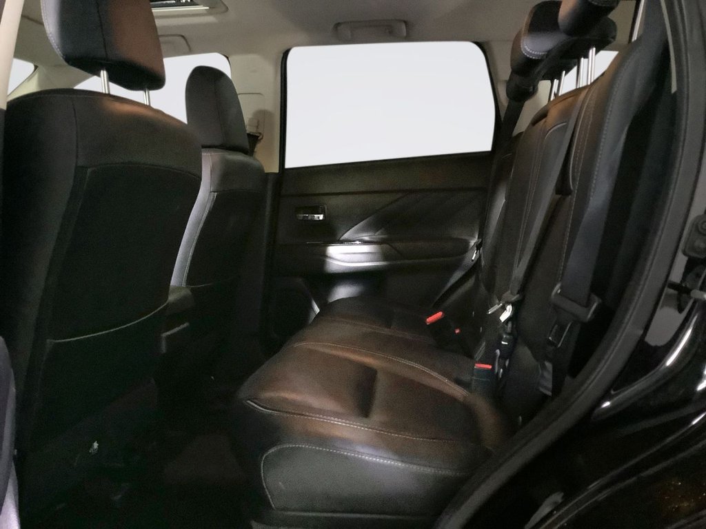 Used Mitsubishi Outlander 2017 for sale - 76867410: Photo 13