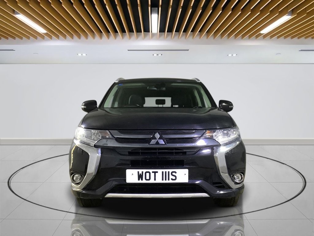 Used Mitsubishi Outlander 2017 for sale - 76867410: Photo 2