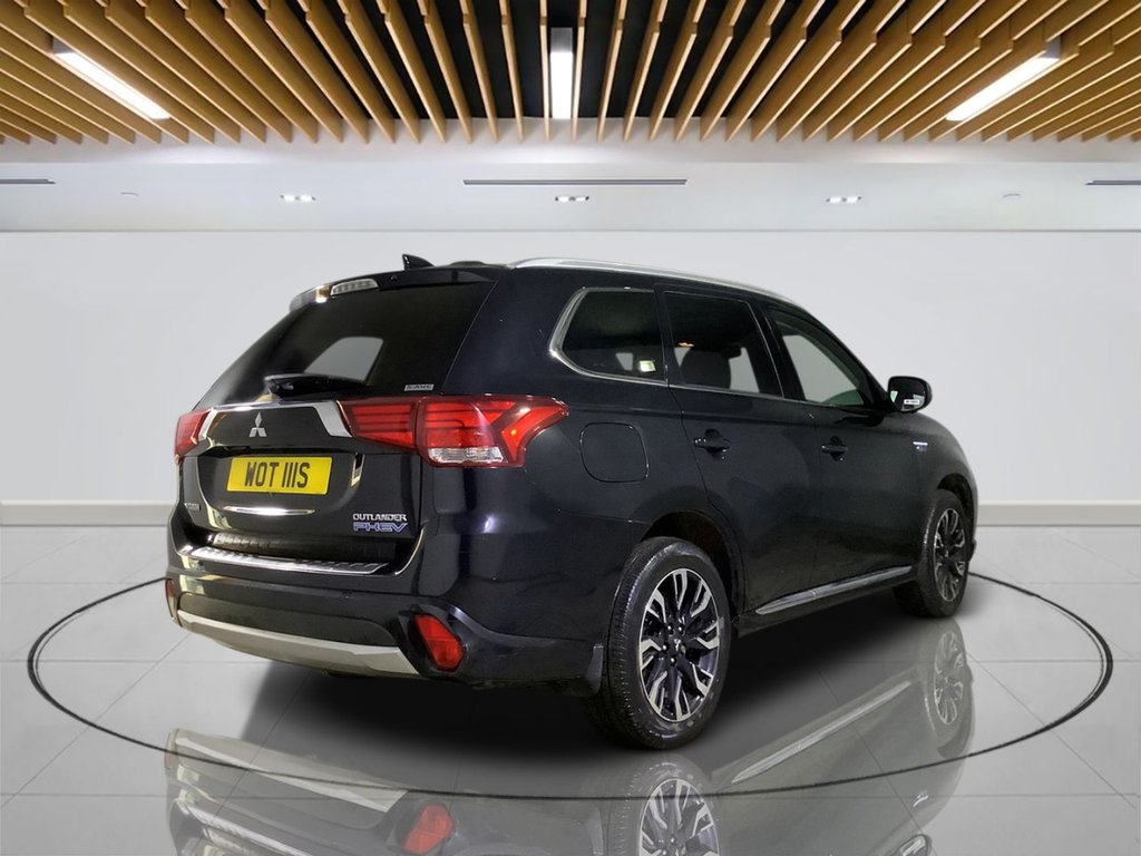 Used Mitsubishi Outlander 2017 for sale - 76867410: Photo 8