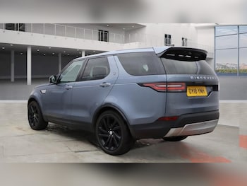 Used Land Rover Discovery 2018 for sale - 76147937: Photo 3