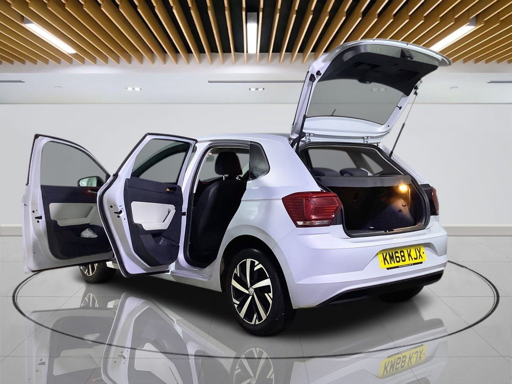 Used Volkswagen Polo 2018 for sale - 76973341: Photo 10