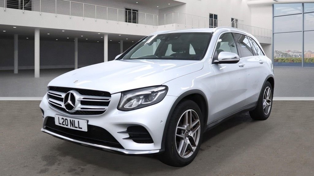 Used Mercedes-Benz GLC 2018 for sale - 76546519: Photo 2