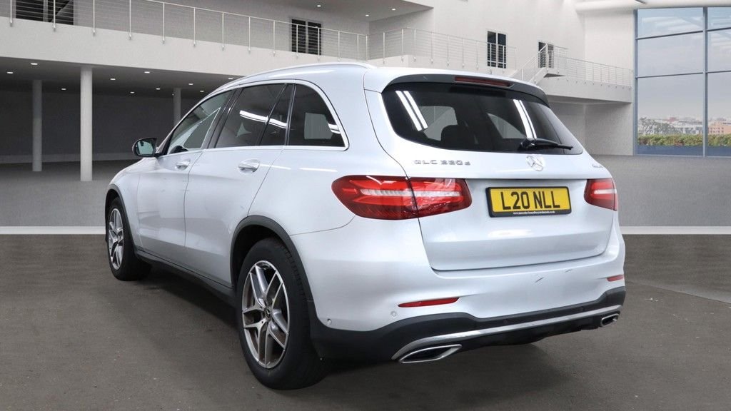 Used Mercedes-Benz GLC 2018 for sale - 76546519: Photo 3