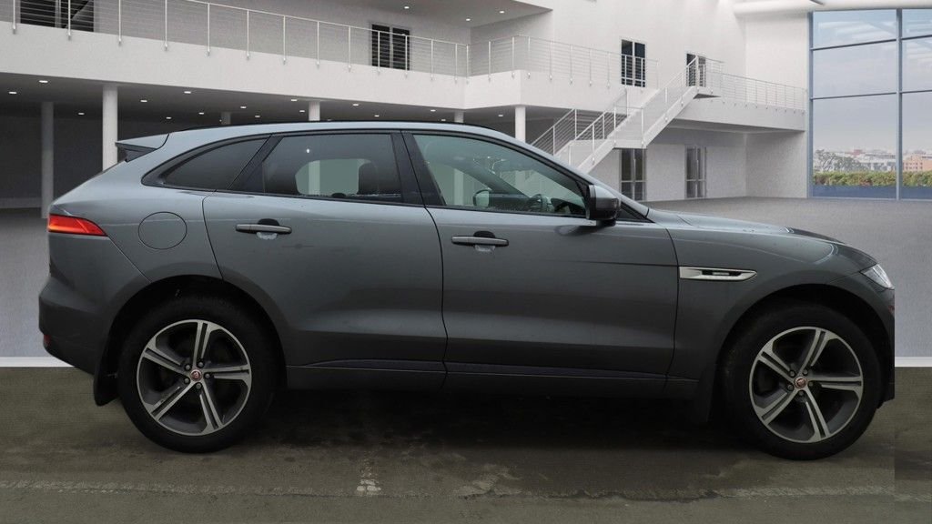 Used Jaguar F-Pace 2017 for sale - 77748215: Photo 11