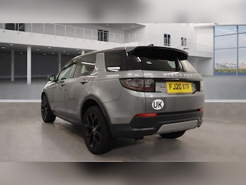 Used Land Rover Discovery Sport 2020 for sale - 76582578: Photo