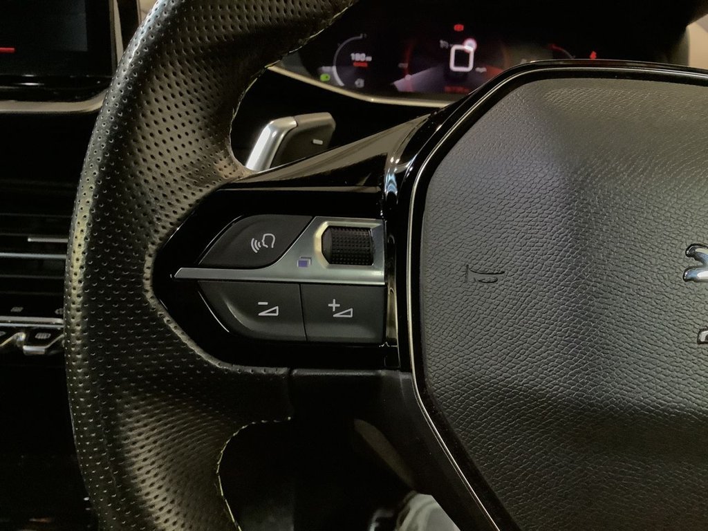 Used Peugeot 2008 2023 for sale - 77654731: Photo 17