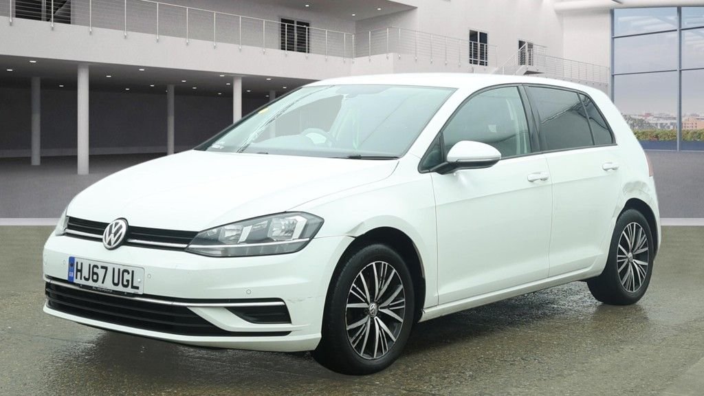 Used Volkswagen Golf 2017 for sale - 77836047: Photo 8