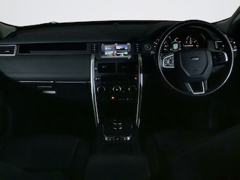 Used Land Rover Discovery Sport 2019 for sale - 76563311: Photo