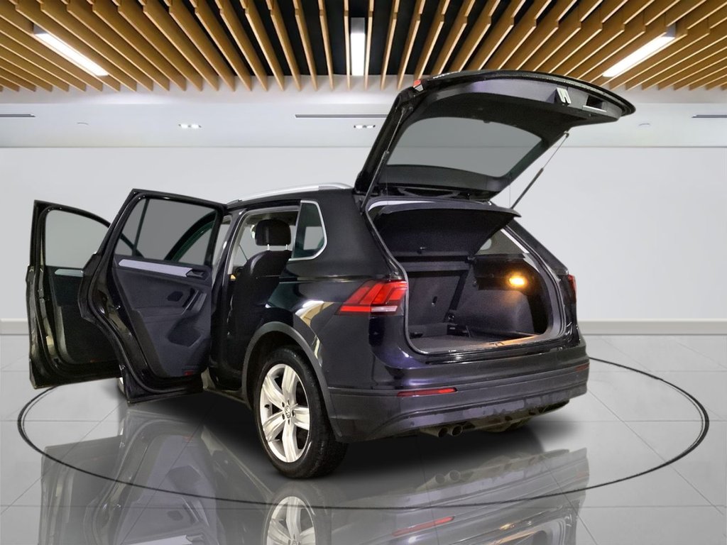 Used Volkswagen Tiguan 2020 for sale - 76176178: Photo 10