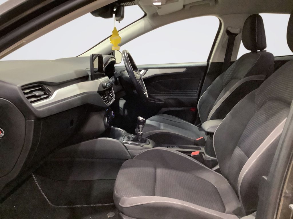 Used Ford Focus 2018 for sale - 77952770: Photo 12