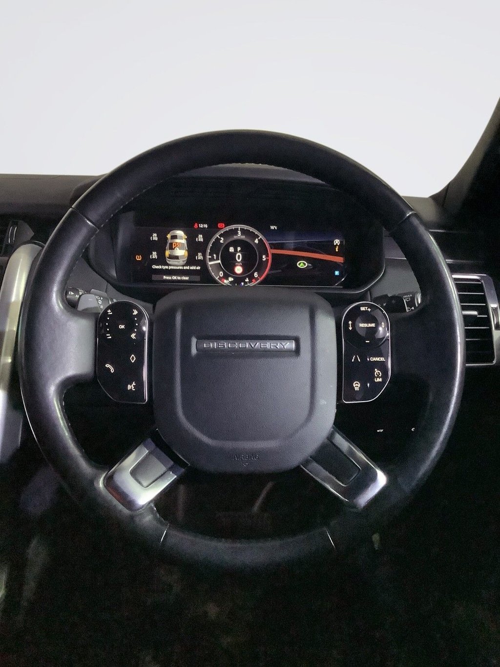 Used Land Rover Discovery 2019 for sale - 76635522: Photo 19