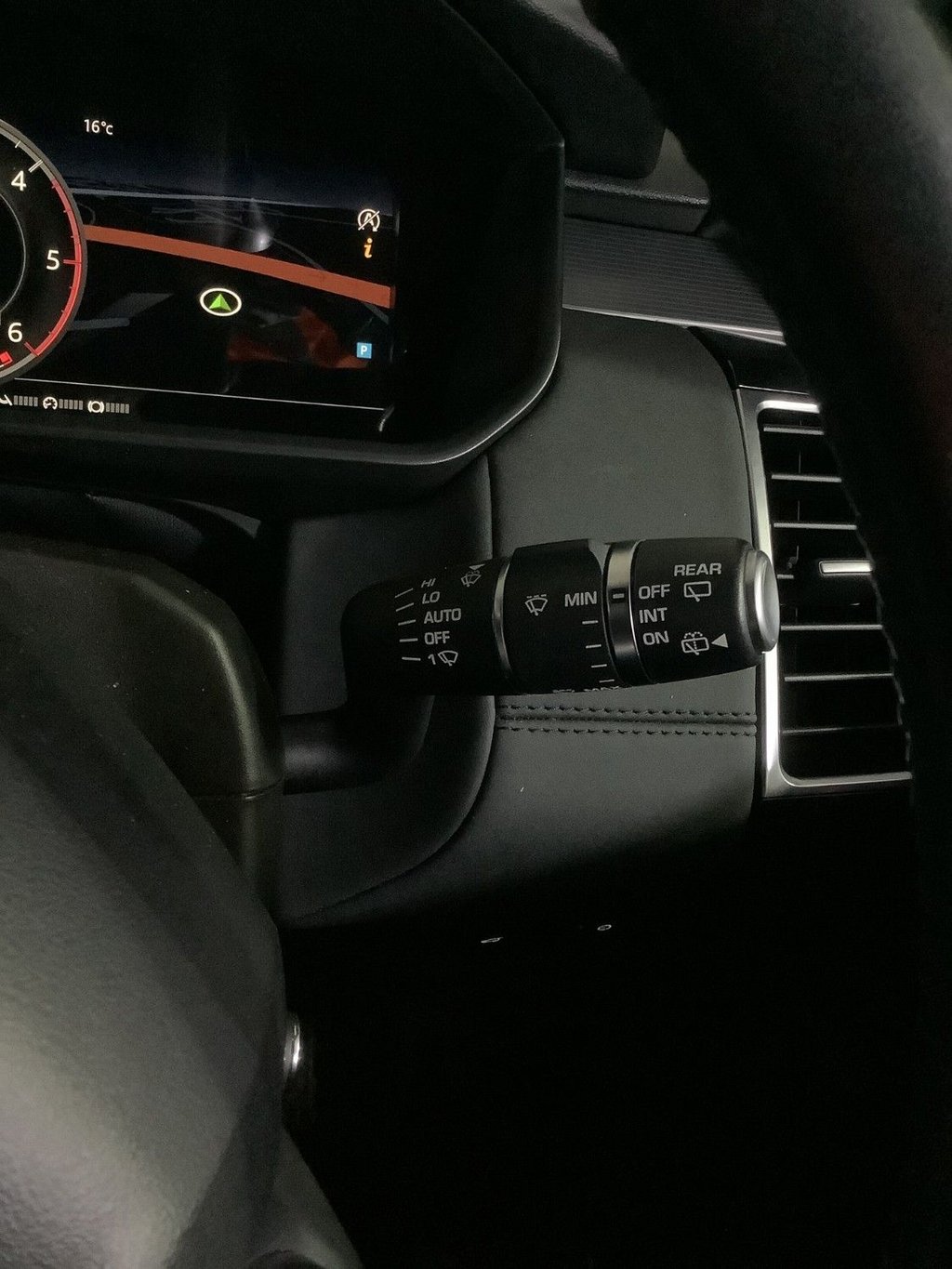 Used Land Rover Discovery 2019 for sale - 76635522: Photo 24