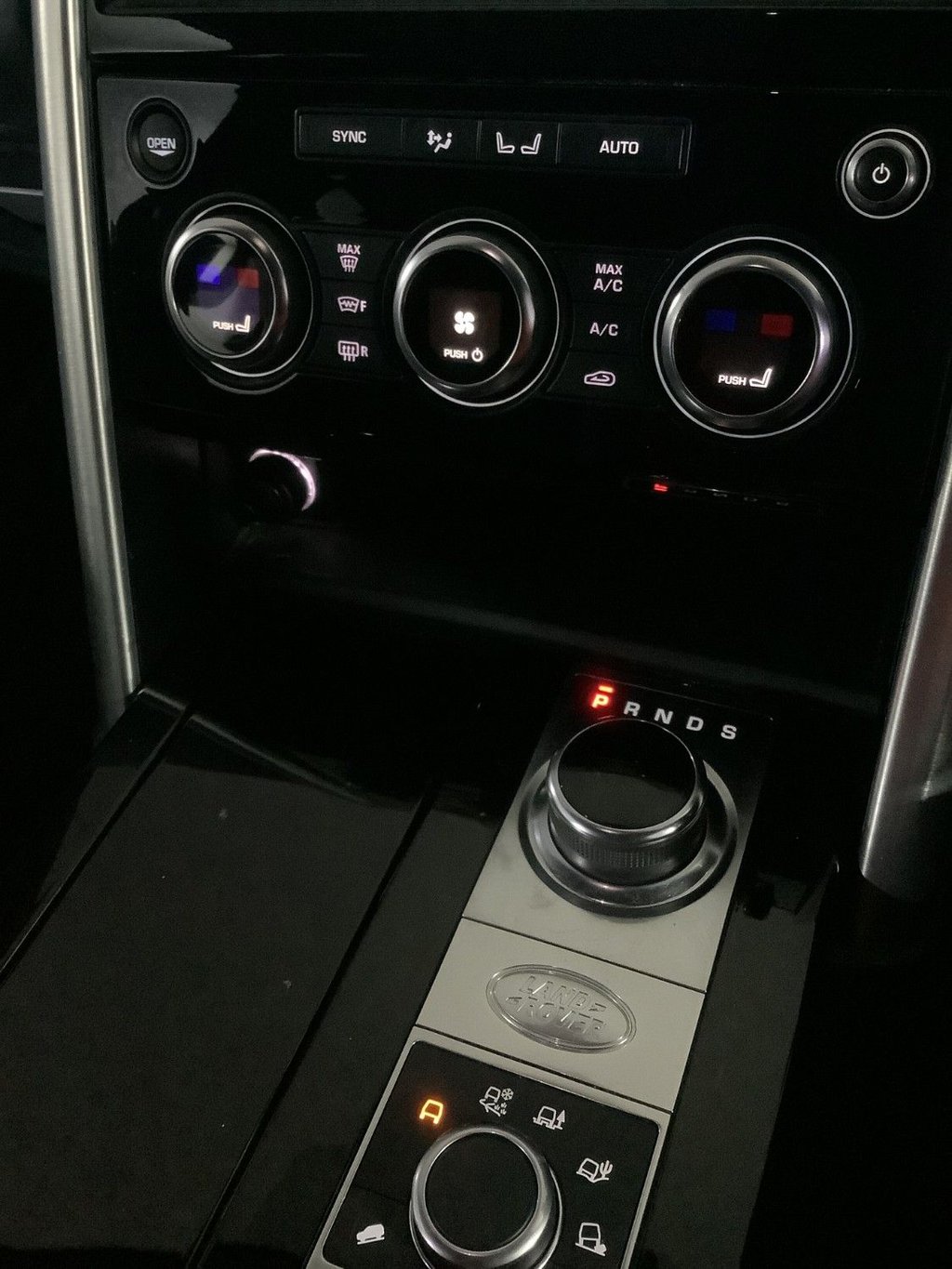 Used Land Rover Discovery 2019 for sale - 76635522: Photo 28