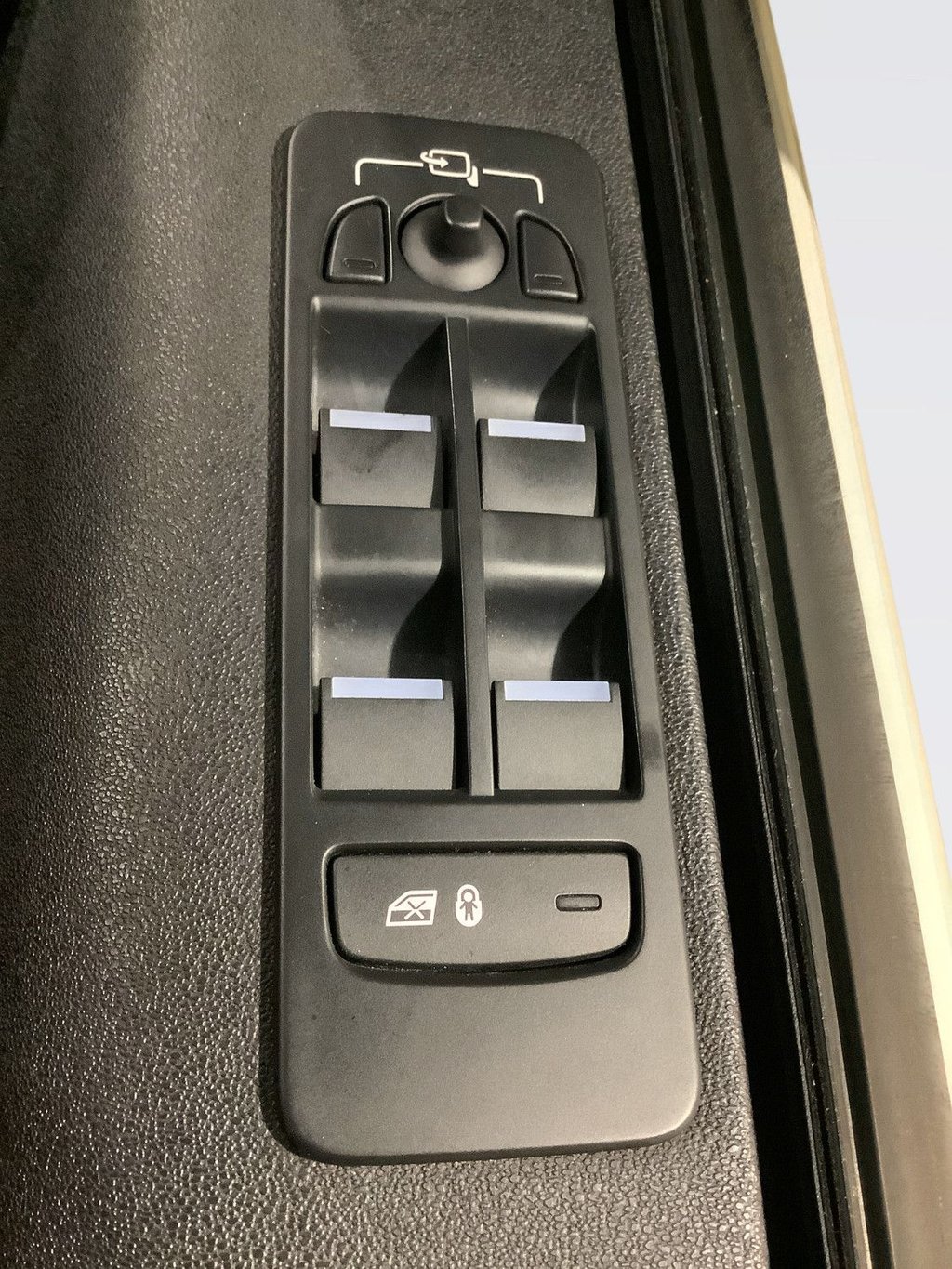 Used Land Rover Discovery Sport 2019 for sale - 77249789: Photo 20