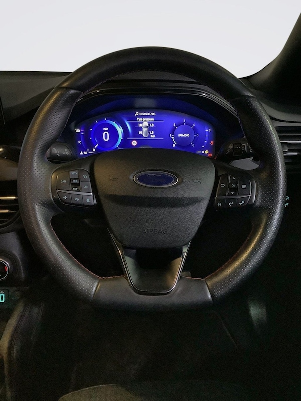 Used Ford Focus 2020 for sale - 76256139: Photo 16