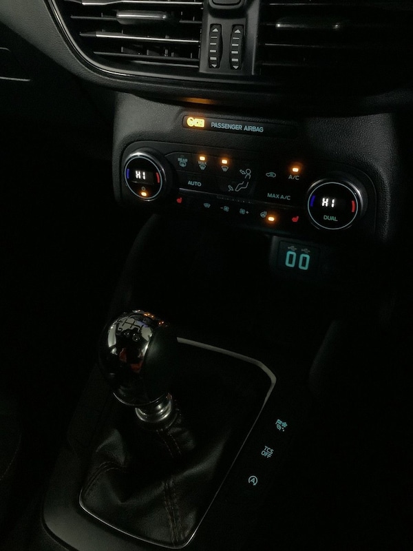 Used Ford Focus 2020 for sale - 76256139: Photo 24