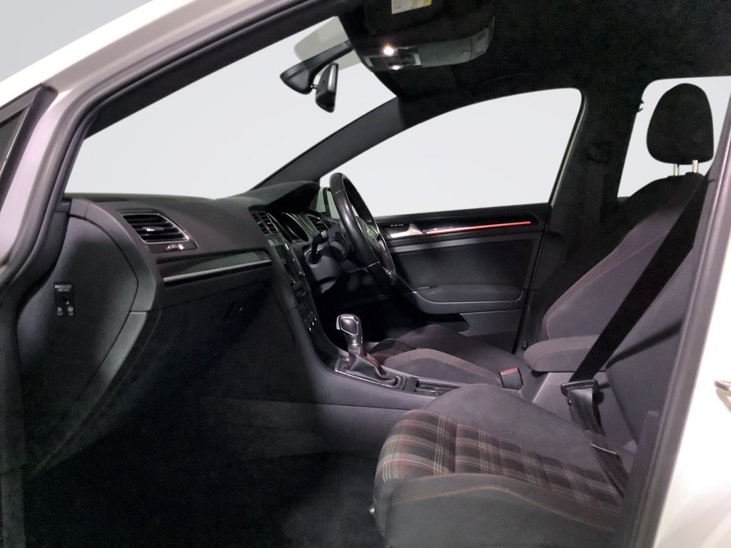 Used Volkswagen Golf 2016 for sale - 76855110: Photo 12