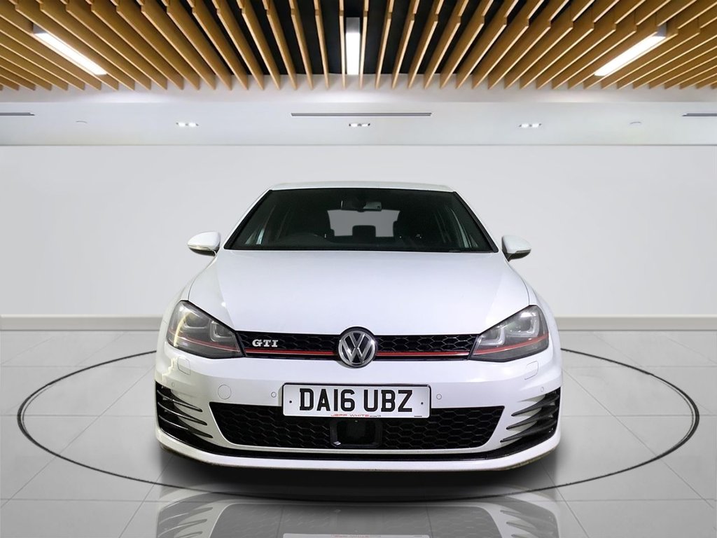 Used Volkswagen Golf 2016 for sale - 76855110: Photo 2