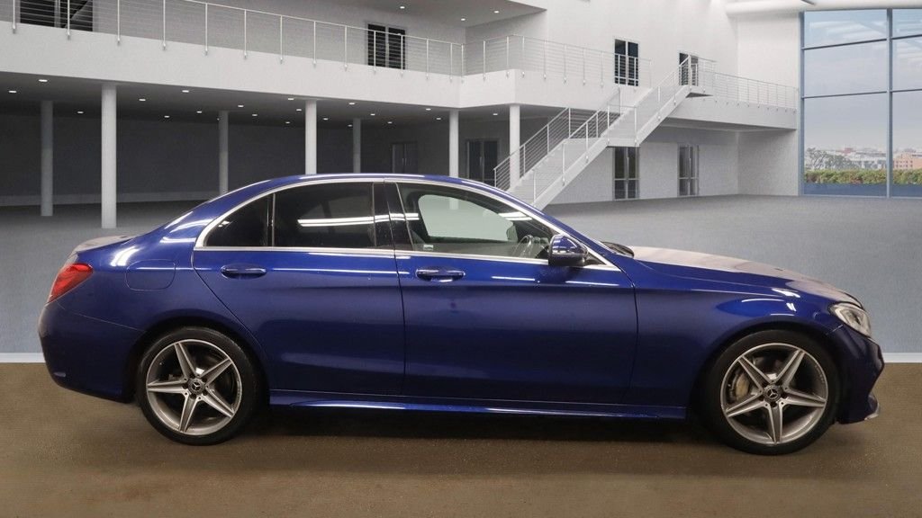 Used Mercedes-Benz C Class 2018 for sale - 77360156: Photo 11