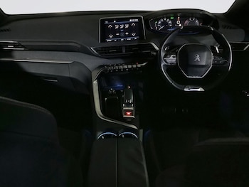 Used Peugeot 3008 2018 for sale - 76439139: Photo