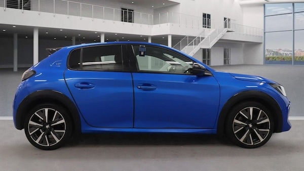 Used Peugeot 208 2021 for sale - 76210558: Photo 5