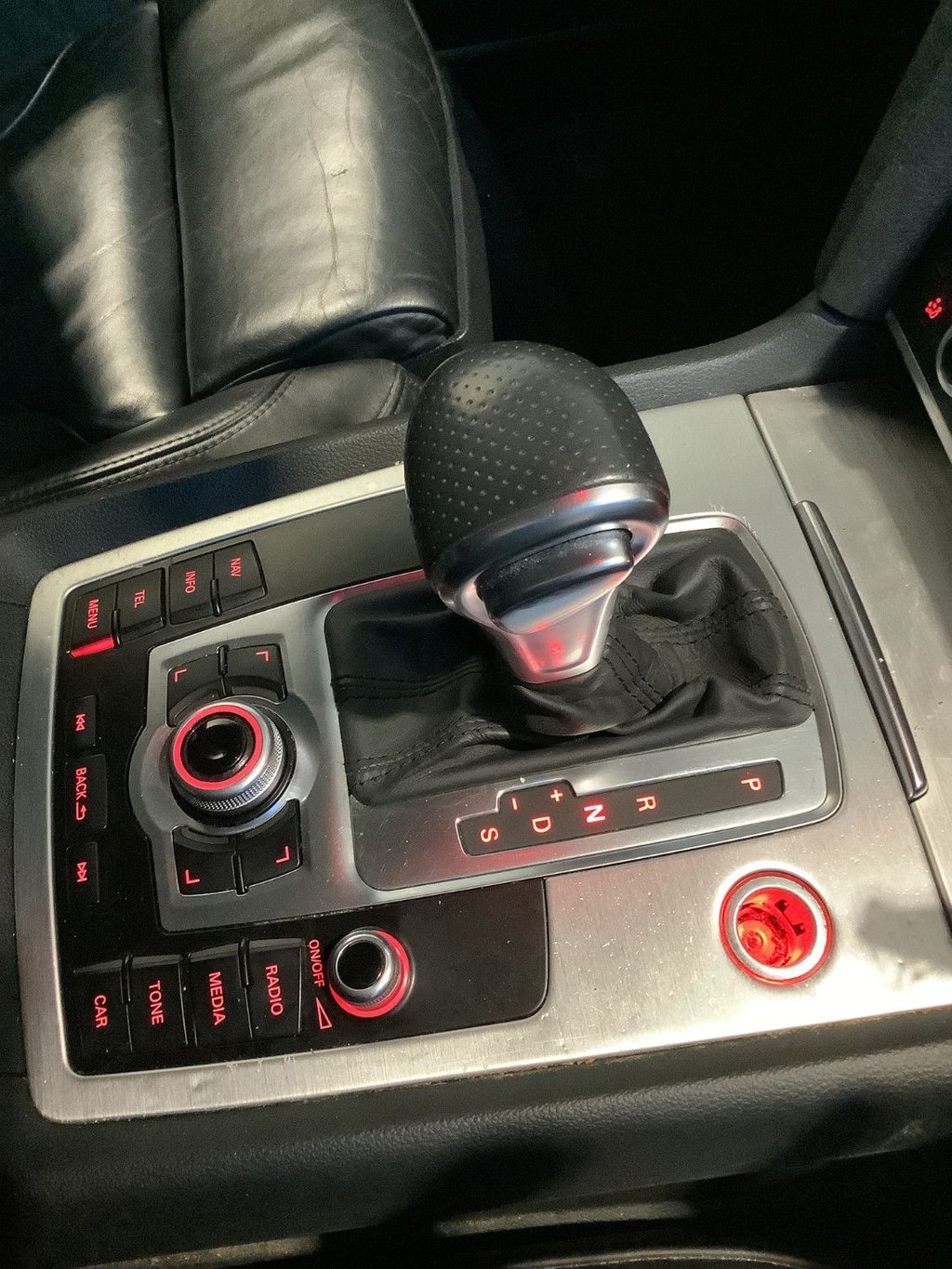 Used Audi Q7 2013 for sale - 77065179: Photo 25