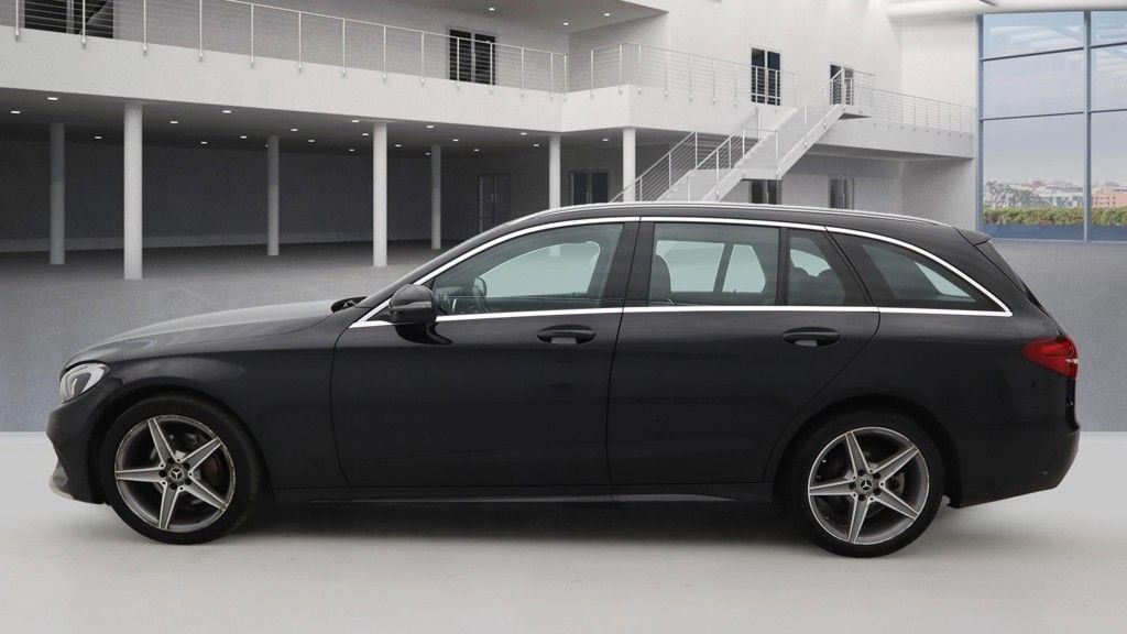 Used Mercedes-Benz C Class 2018 for sale - 76356253: Photo 6