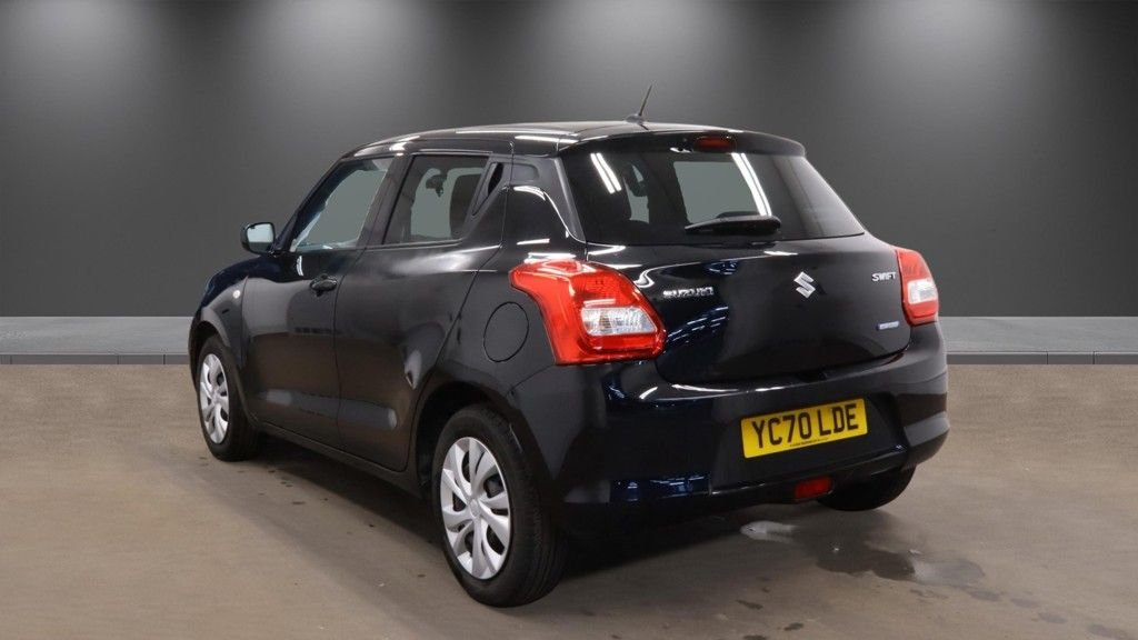 Used Suzuki Swift 2020 for sale - 78096432: Photo 3