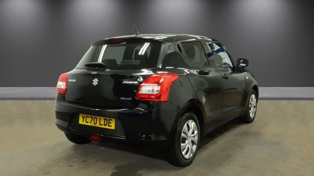 Used Suzuki Swift 2020 for sale - 78096432: Photo 4