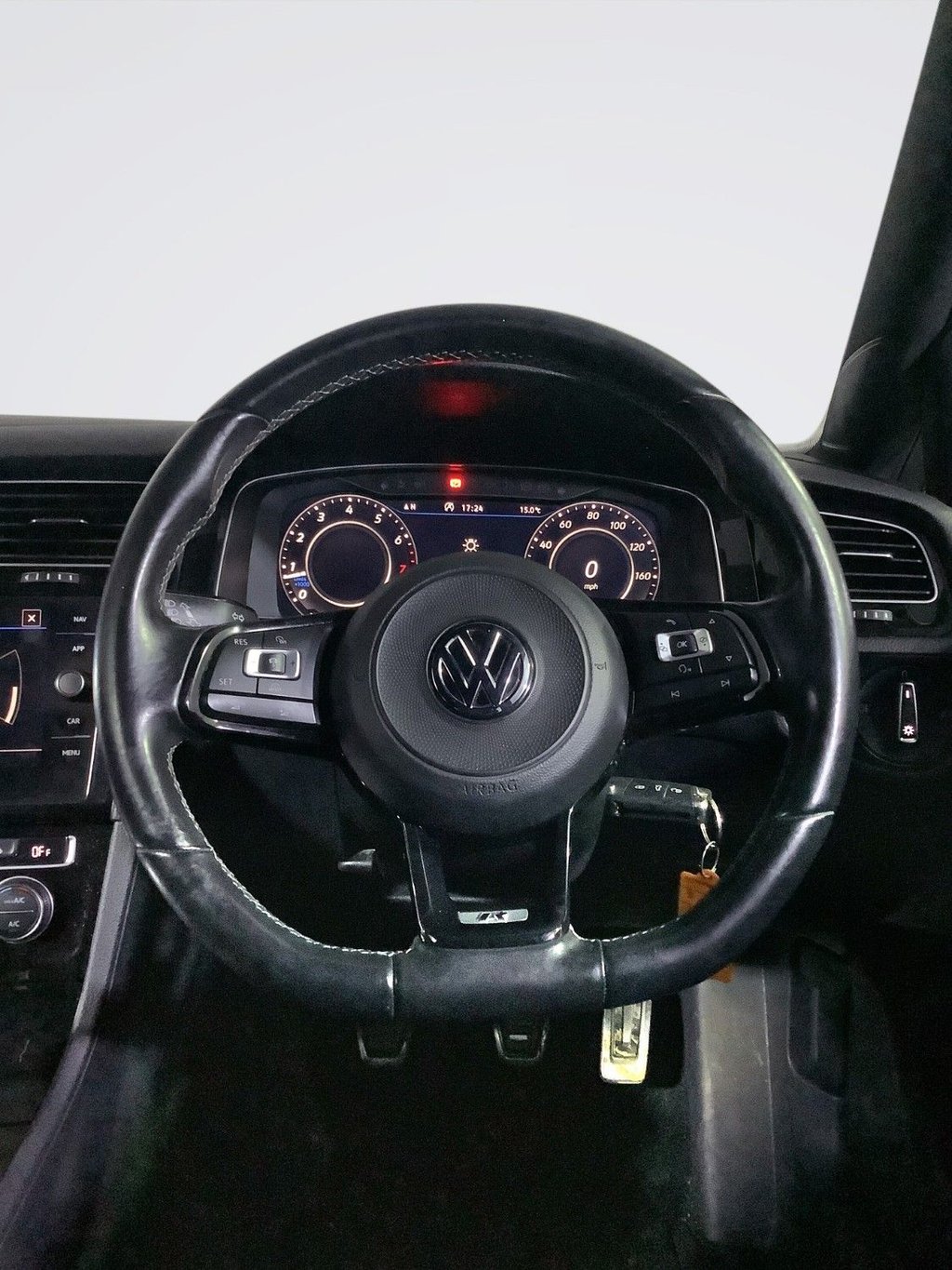 Used Volkswagen Golf 2018 for sale - 76642147: Photo 16