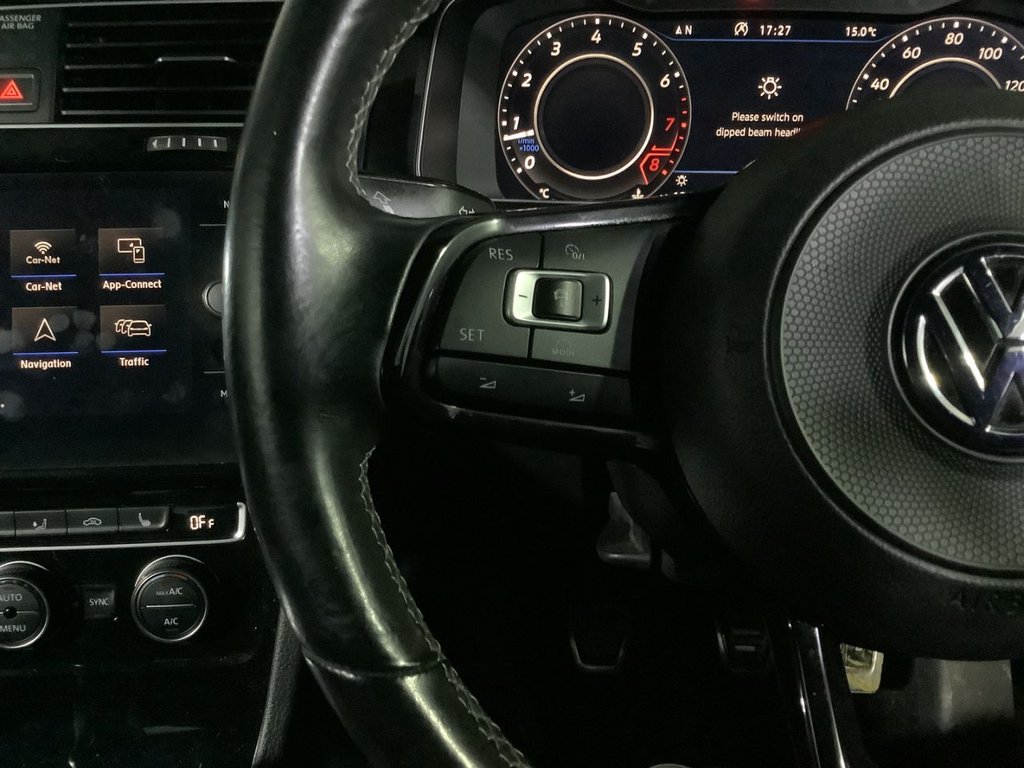 Used Volkswagen Golf 2018 for sale - 76642147: Photo 17