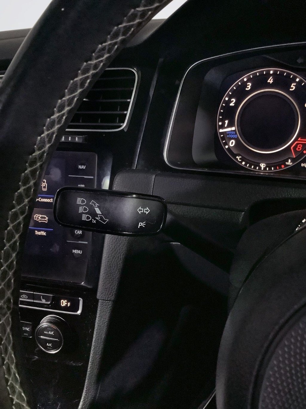 Used Volkswagen Golf 2018 for sale - 76642147: Photo 20