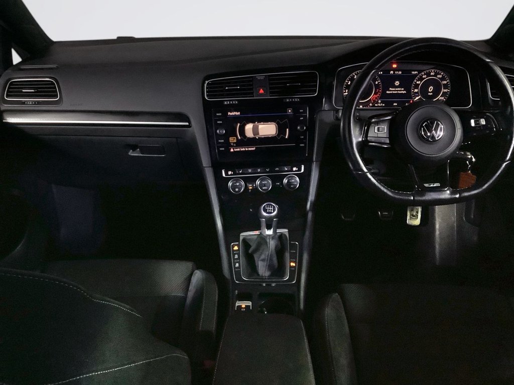 Used Volkswagen Golf 2018 for sale - 76642147: Photo 3