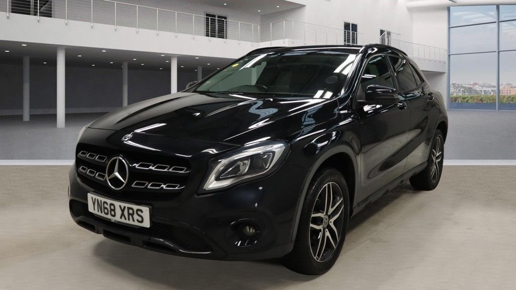 Used Mercedes-Benz GLA 2018 for sale - 77991088: Photo 2