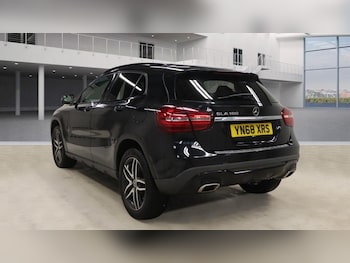 Used Mercedes-Benz GLA 2018 for sale - 77991088: Photo