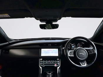 Used Jaguar XF 2019 for sale - 78468887: Photo