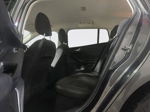 Used Ford Focus 2020 for sale - 76048543: Photo 13