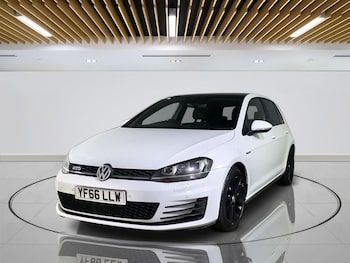 Used Volkswagen Golf 2016 for sale - 76604421: Photo