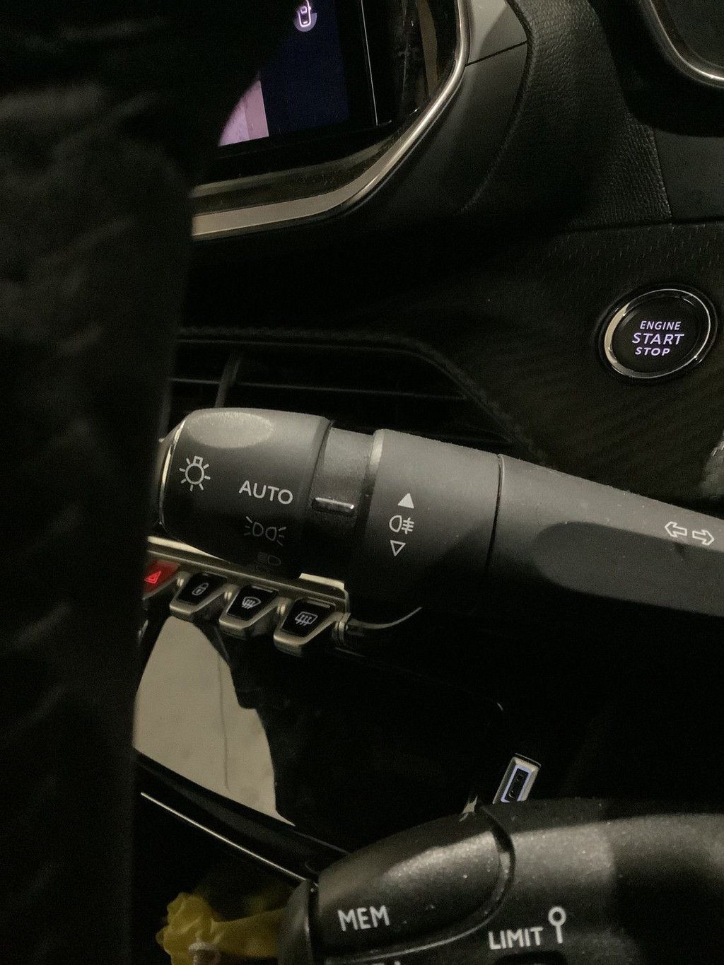 Used Peugeot 2008 2023 for sale - 77897636: Photo 20