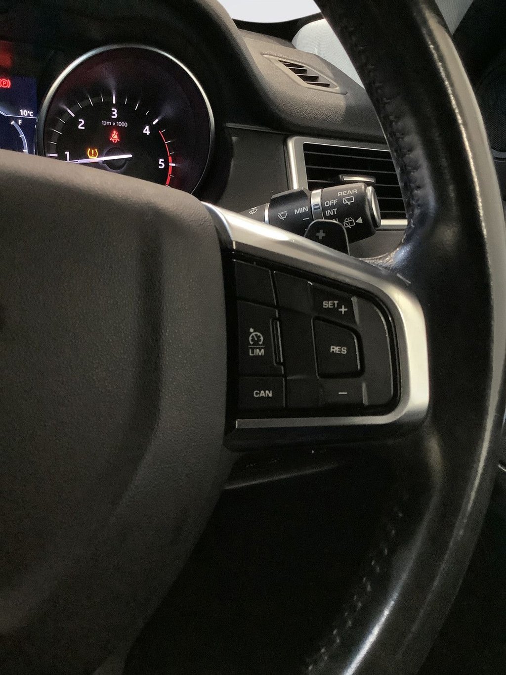 Used Land Rover Discovery Sport 2018 for sale - 77165942: Photo 18