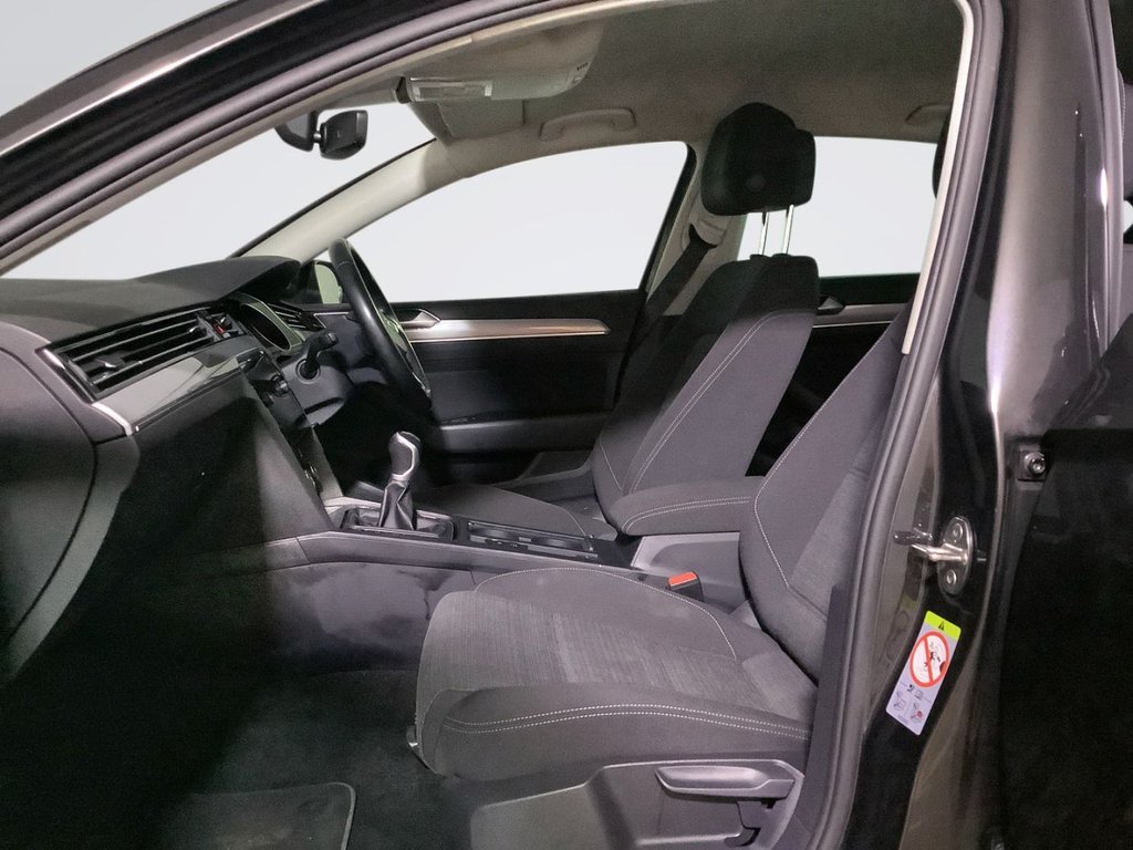 Used Volkswagen Passat 2020 for sale - 77026775: Photo 12