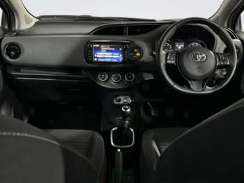 Used Toyota Yaris 2019 for sale - 74112427: Photo