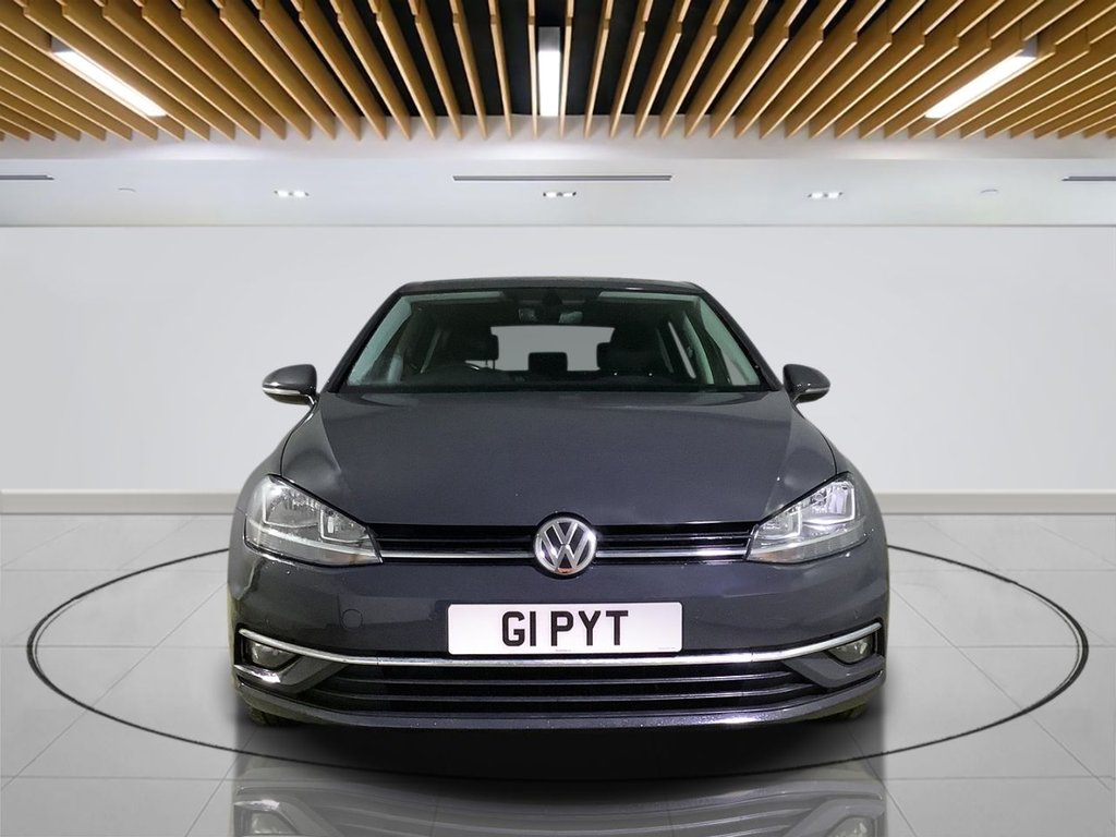 Used Volkswagen Golf 2019 for sale - 76372424: Photo 2