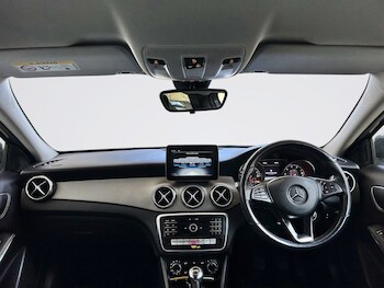 Used Mercedes-Benz GLA 2019 for sale - 78457910: Photo