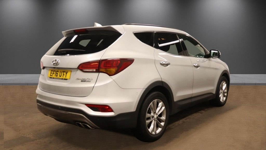 Used Hyundai Santa Fe 2016 for sale - 78068458: Photo 4