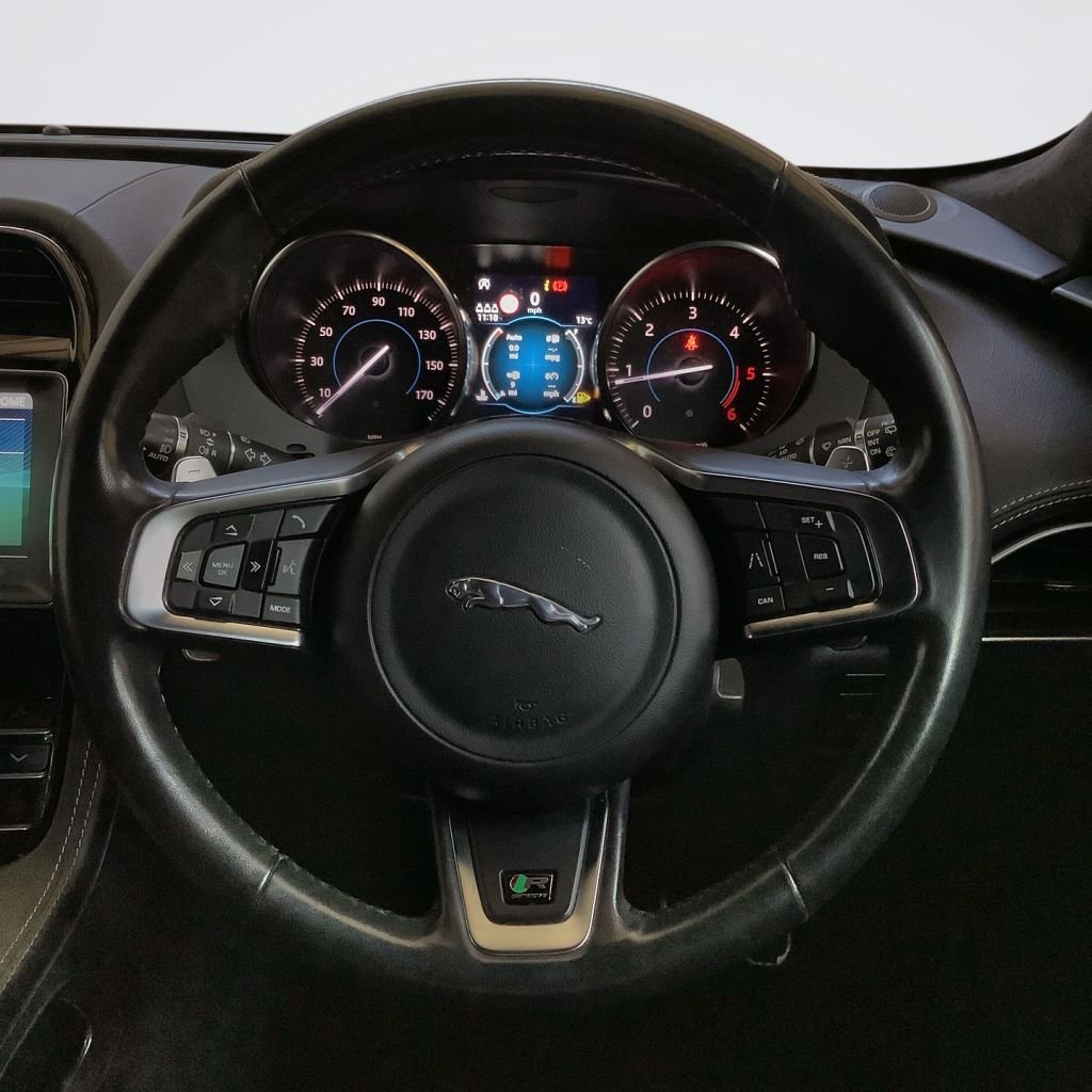 Used Jaguar F-Pace 2019 for sale - 78082719: Photo 16