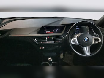 Used BMW 1 Series 2020 for sale - 77799778: Photo