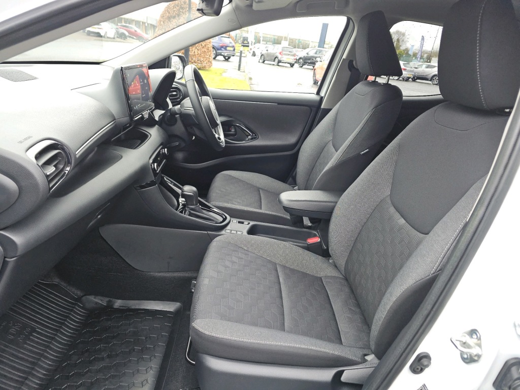 Used Toyota Yaris 2024 for sale - 77431532: Photo 11