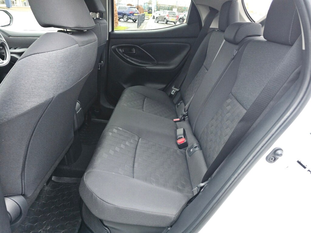 Used Toyota Yaris 2024 for sale - 77431532: Photo 12