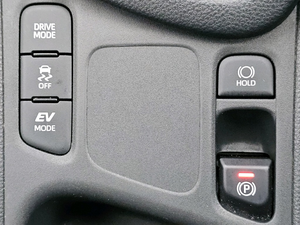 Used Toyota Yaris 2024 for sale - 77431532: Photo 29